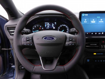 FORD_FORD_FOCUS_2444392_9.jpg