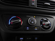 HYUNDAI_HYUNDAI_I10_2445921_12.jpg