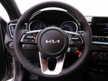 KIA_KIA_CEED_2445317_9.jpg