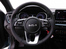 KIA_KIA_CEED_2445320_9.jpg