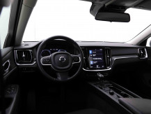 VOLVO_VOLVO_V60_2444657_7.jpg